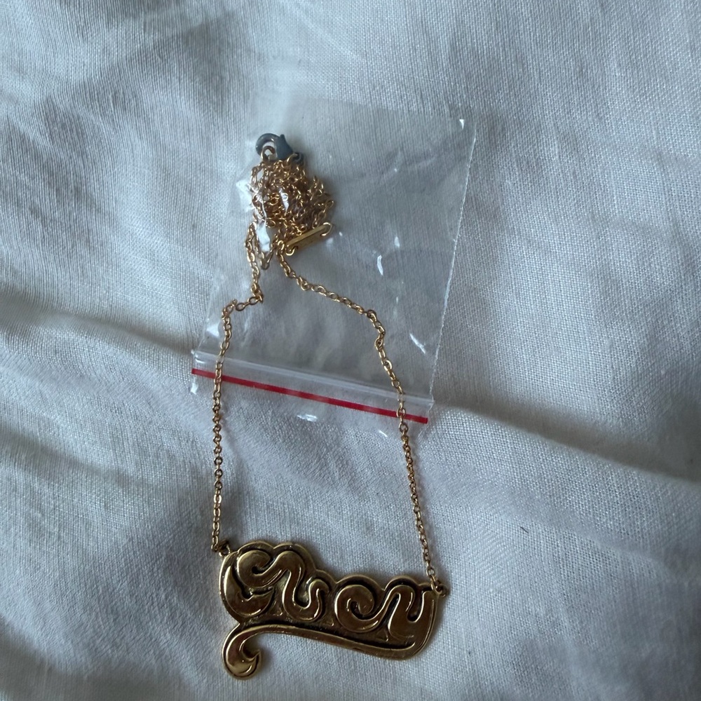 Vintage Obey gold necklace